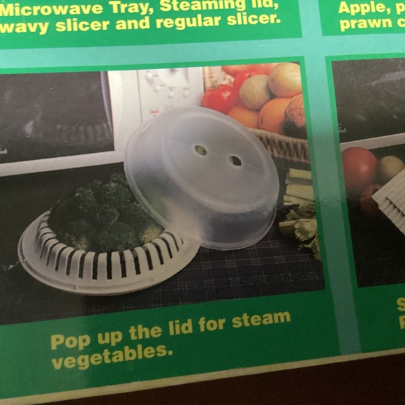 Kitchen Club Crispy-Wave 4 Piece Set Microwave Chip Maker - Picture 5 of 12